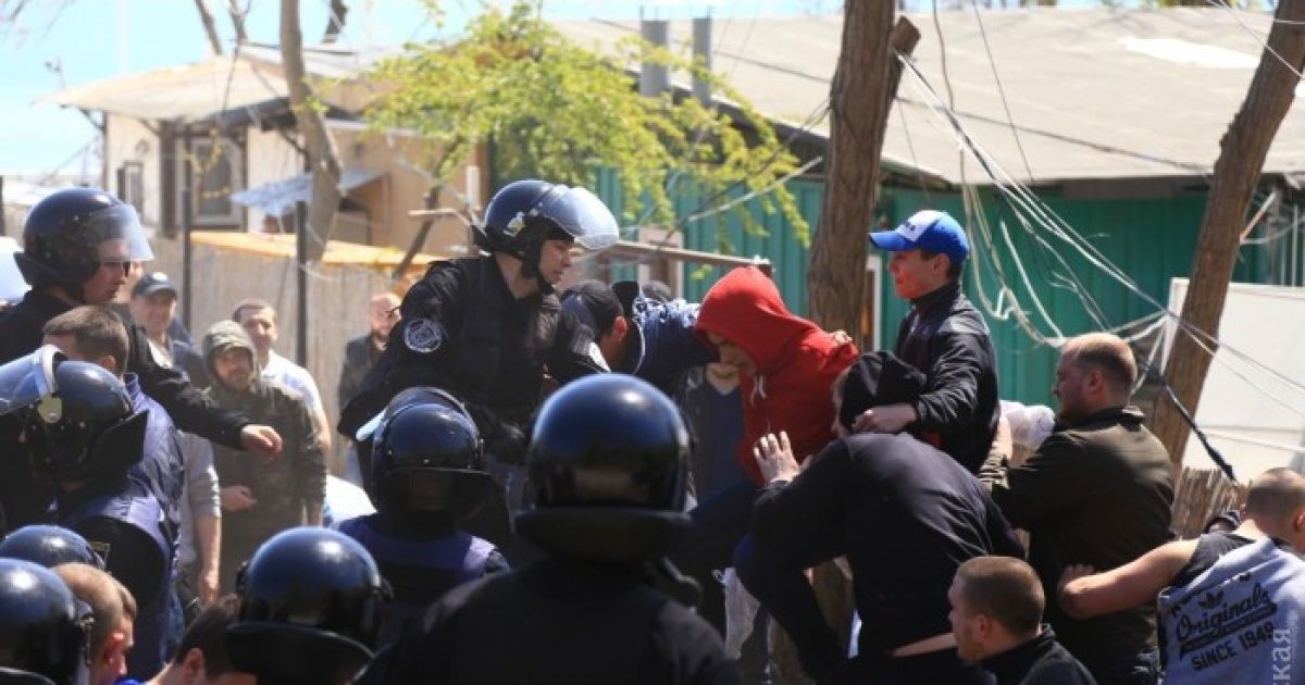 Сутички в Одесі на будмайданчику_10 / © Думская