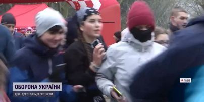 "Біжу по БТР" у Львові організували благодійний забіг