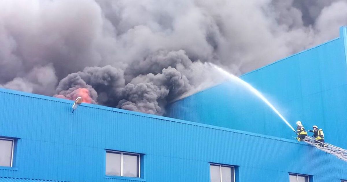 Масштабна пожежа на складах у Києві може повтритися на 615 потенційно небезпечних об’єктах