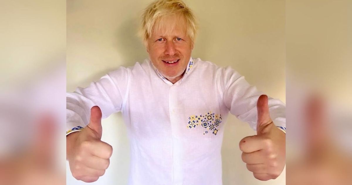 Борис Джонсон в вышитой сорочке