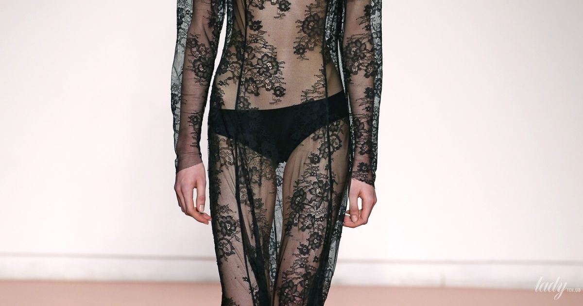 Коллекция Blumarine прет-а-порте сезона осень-зима 2019-2020_32 / © East News