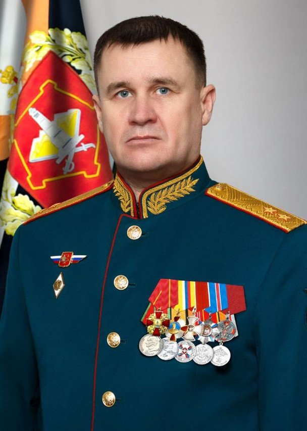 Мордвичев, штурмовавший "Азовсталь", стал новым командующим Сухопутными войсками РФ: что о нем известно