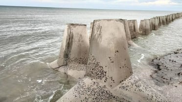 бетонні тетраподи в Одеській області_3 / © Facebook/Іван Русєв