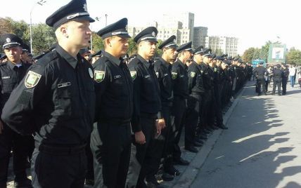 Первые увольнения и почти тысяча протоколов: полиция Харькова отчиталась о месяце работы