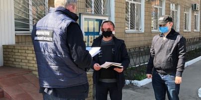 У Харківській області поліцейський за хабар пропонував "закрити очі" на порушення карантину підприємцем