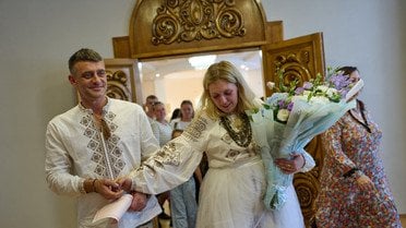одруження пари Рижак після атаки_2 / © Associated Press