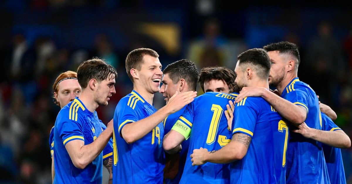 Збірна України з футболу