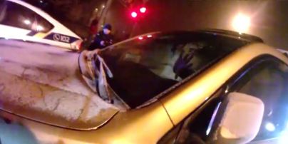В Одессе полиция задержала водителя внедорожника, который во время езды устроил стрельбу