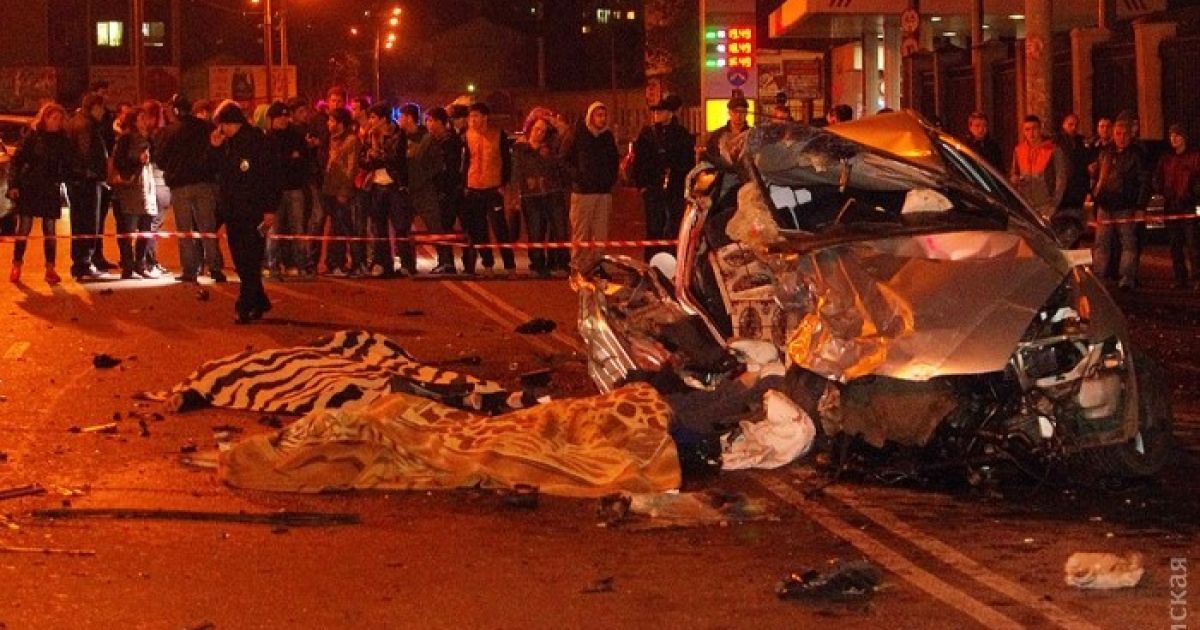 В Одесі сталася аварія, в якій загинули шестеро людей. / © Думская