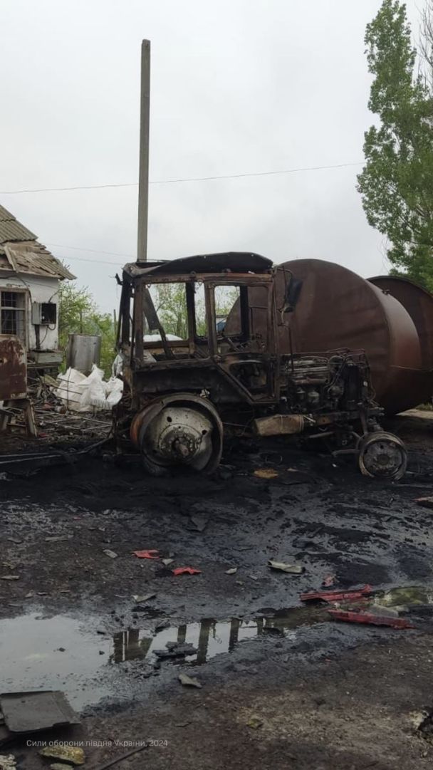 Наслідки удару дронами по фермерському господарству на Одещині / © Сили оборони півдня України