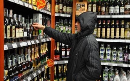 Алкоголь в Украине скоро станет почти вдвое дороже