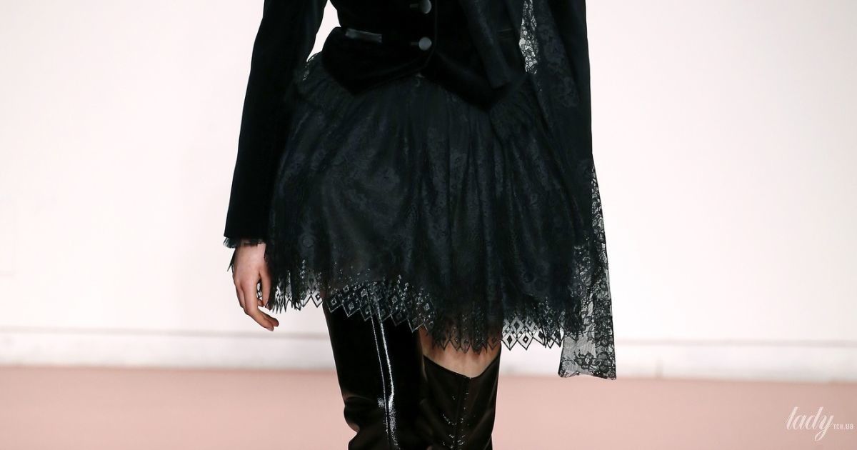 Коллекция Blumarine прет-а-порте сезона осень-зима 2019-2020_36 / © East News