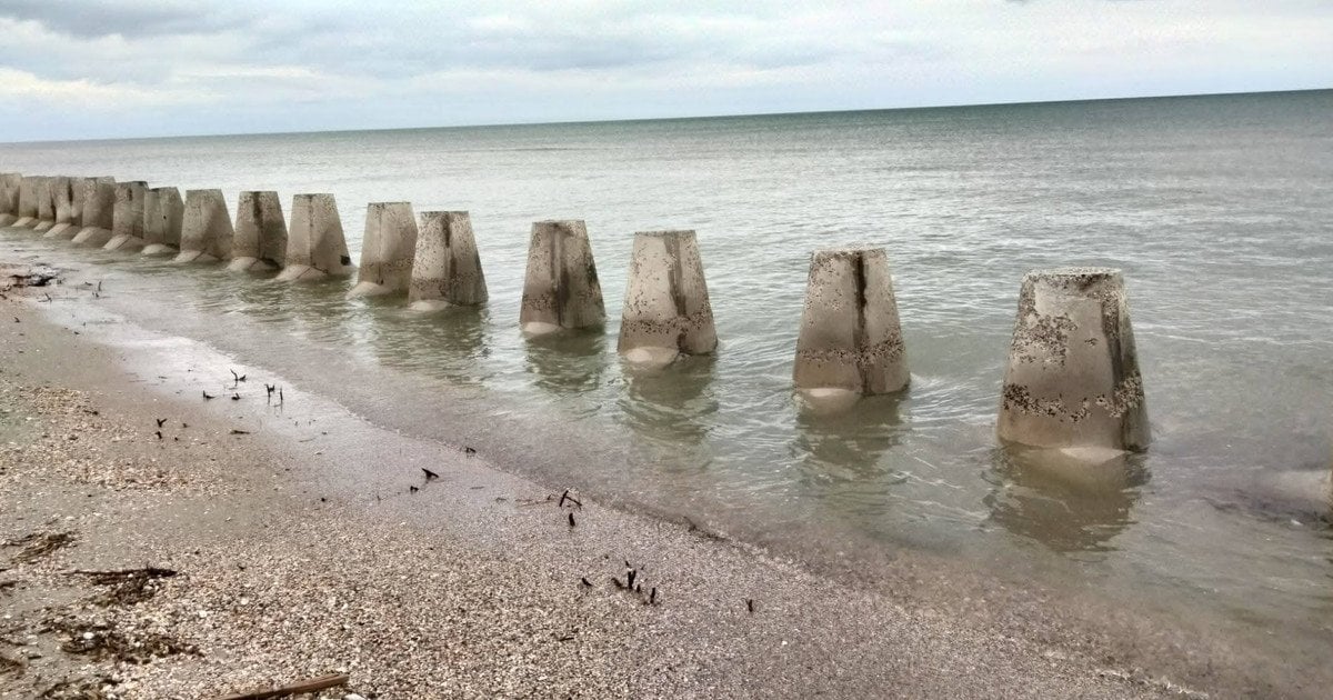 Тетраподы в Одесской области, предназначенные для защиты от российского десанта