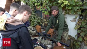 Военная выучка на дискотеке: ночной клуб Одессы превратили в полигон