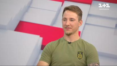 Став зіркою соцмереж: як боєць "Терен" дебютував на сцені на протезах