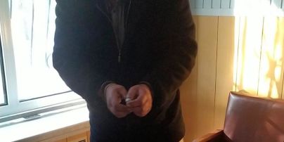 Карантин в Україні: у Миколаївській області чоловік на вимогу поліції одягнути маску почав погрожувати ножем