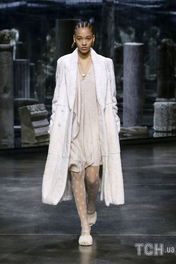 Колекція Fendi прет-а-порте сезону осінь-зима 2021-2022 / © East News