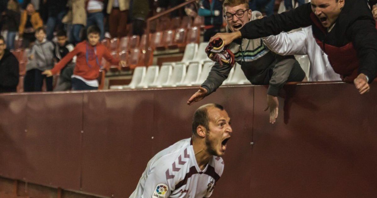 Испанский клуб получил серьезное наказание за травлю Зозули фанатами