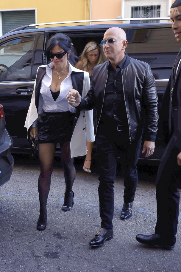 Джефф Безос та Лорен Санчес / © Getty Images