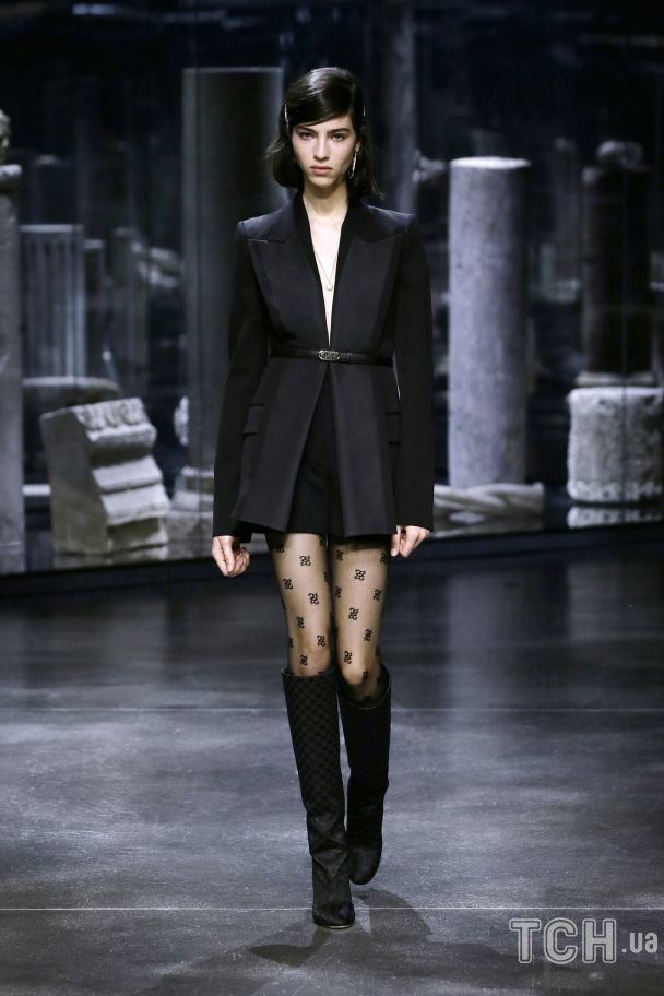 Колекція Fendi прет-а-порте сезону осінь-зима 2021-2022 / © East News