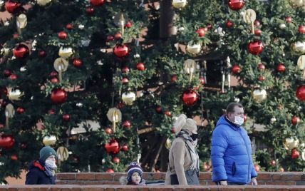 Локдаун в Украине: Кабмин официально отказался вводить жесткие ограничения на Новый год