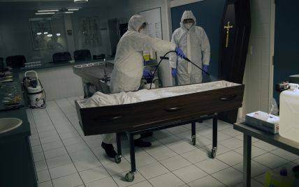 В Бельгии половина всех смертей от коронавируса приходится на дома престарелых