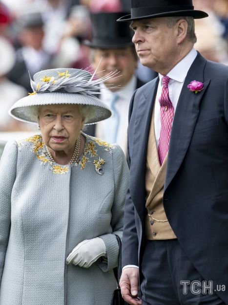 Королева Елизавета II и принц Эндрю / © Getty Images