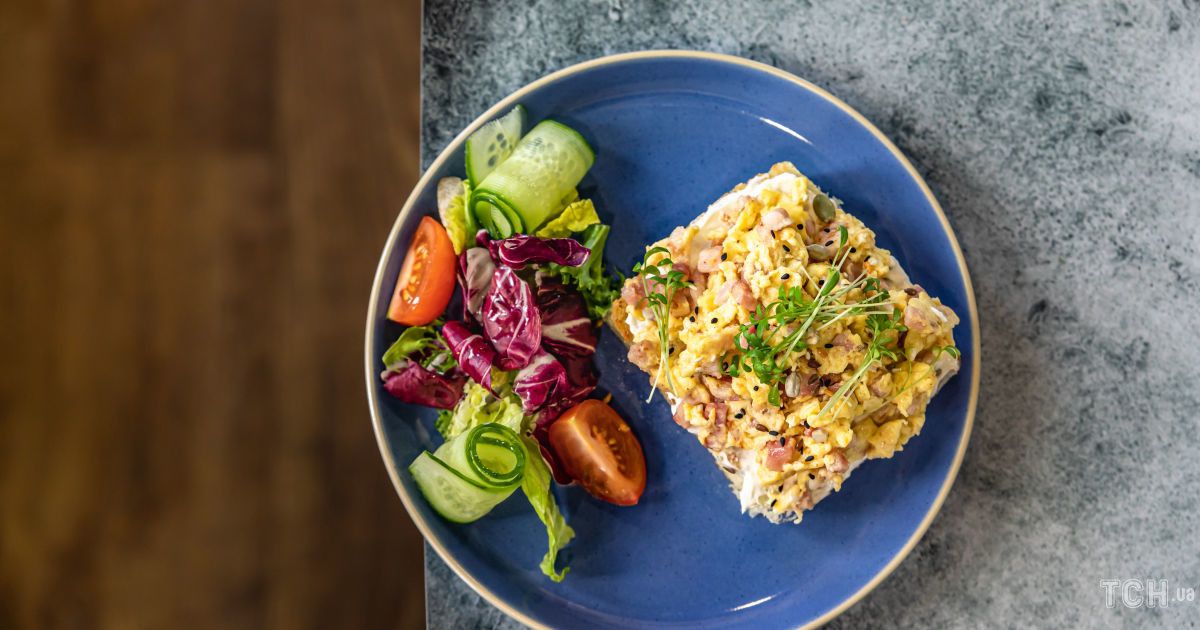 Салат с омлетом, овощами и грибами – пошаговый рецепт приготовления с фото