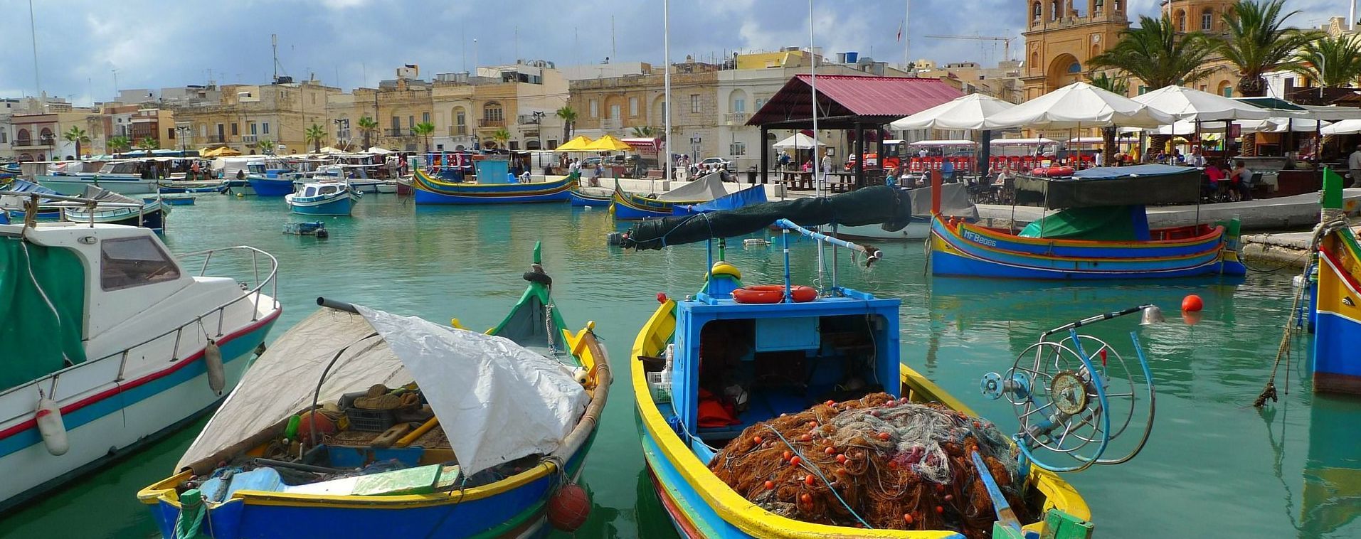Мальта заборонила в'їзд туристам з України