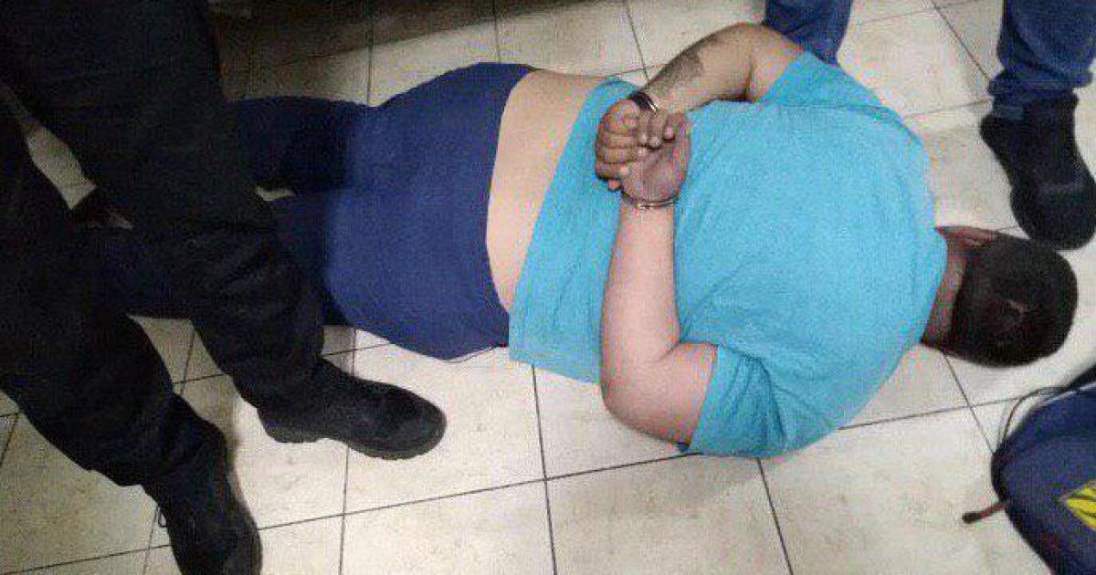 Полиция задержала таксиста, который изнасиловал в лесу девушку
