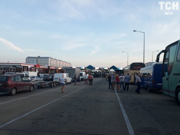 Поляки снова блокируют пункт пропуска: какая ситуация на границе