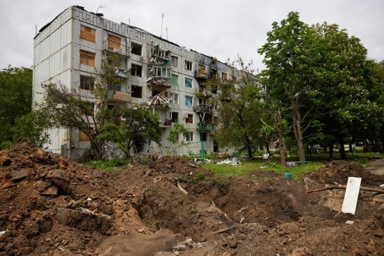Мер Чугуєва закликала місцевих мешканців евакуюватися: "Таких обстрілів у нас не було з початку війни"