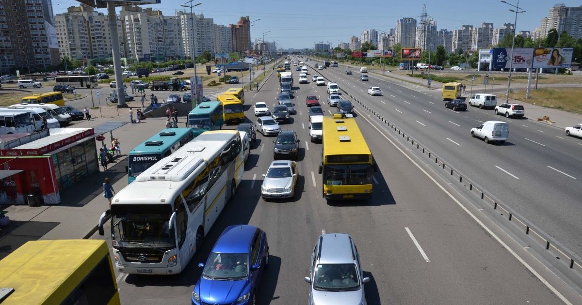 Названо місто в Україні, яке найбільше страждає від заторів
