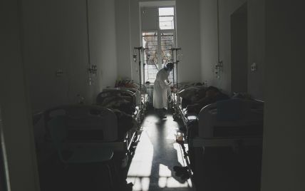 В Ровно антивакцинаторам организовали экскурсию в COVID-отделение больницы