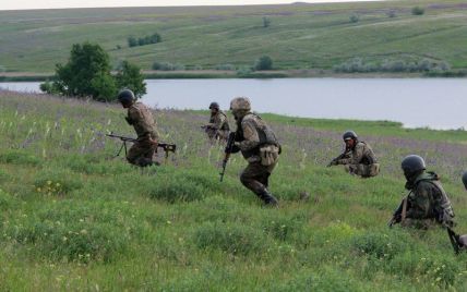 В окрестностях Троицкого на "растяжке" подорвались шестеро бойцов АТО: есть погибший