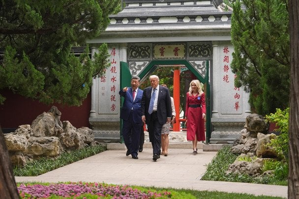 Дональд Трамп и Си Цзиньпин провели переговоры в закрытом правительственном комплексе Чжуннаньхай в Пекине. / © Associated Press