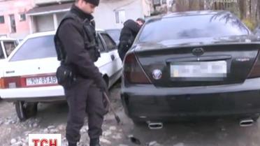 Целый арсенал оружия правоохранители нашли в авто в Одесской области