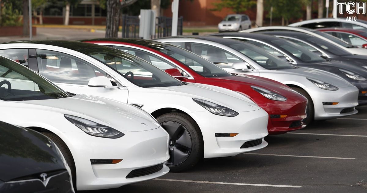 Найпопулярніші моделі електрокарів Tesla зросли в ціні