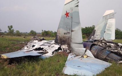 Украинские десантники сбили российские штурмовик Су-25 и истребитель Су-30: видео "приземления"