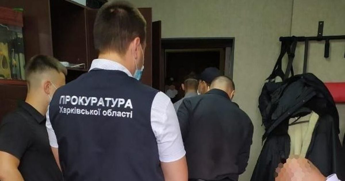 У Харківській області викрили поліцейських-"перевертнів": чим вони займалися