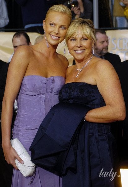 Шарліз Терон з мамою Гердою / © Associated Press