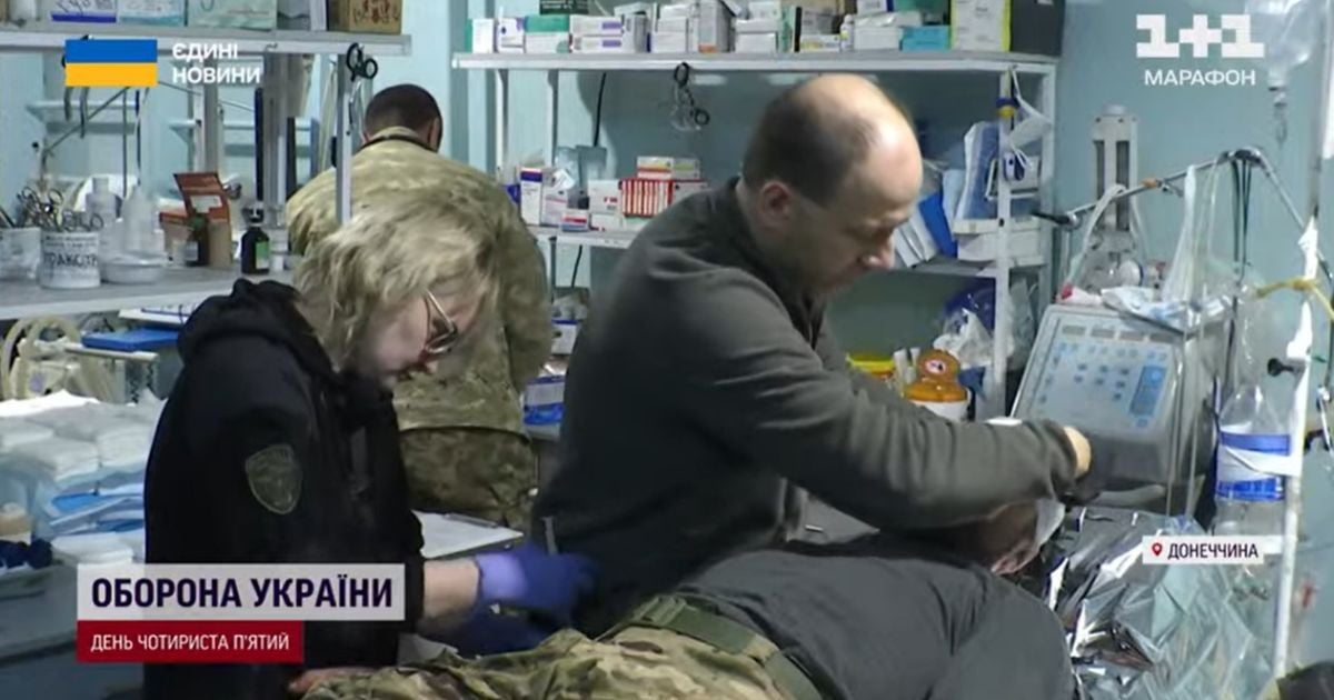 До сотні поранених щодоби лише в одному стабілізаційному пункті під Бахмутом: на що звертають увагу медики