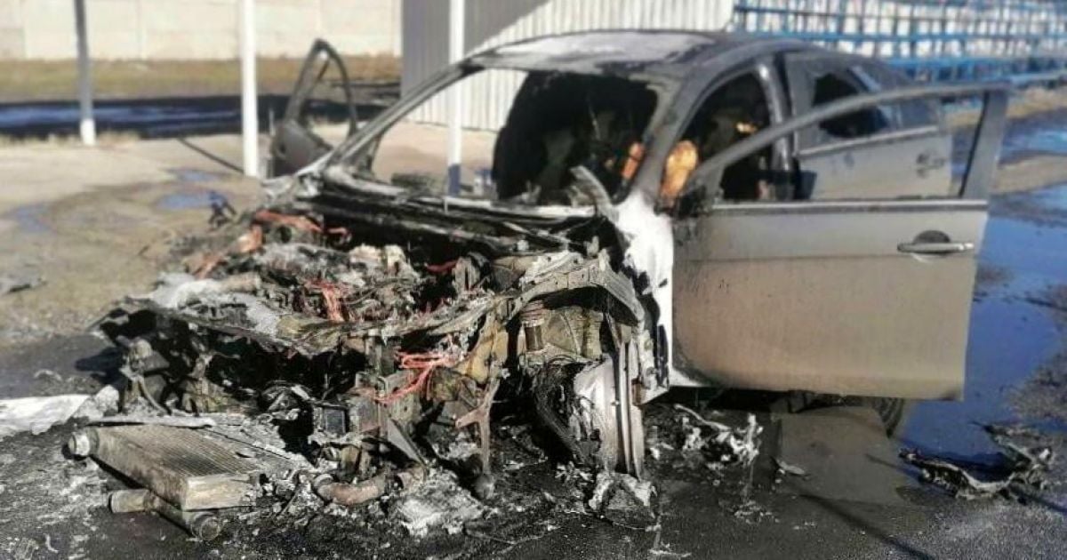 Під Києвом на автодромі "Чайка" автомобіль загорівся просто на ходу