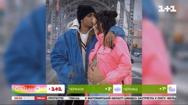 Медовий місяць у комосі, вагітна Ріанна та сніданки від королеви – Зіркові новини