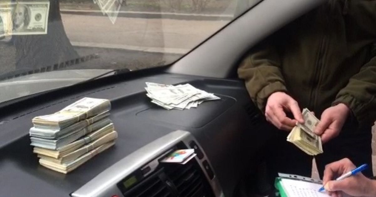В Киеве задержали "дельца" за вымогательство невероятной взятки в $ 200 тыс