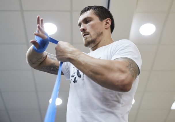 photos by Mark Robinson / © boxingscene.com