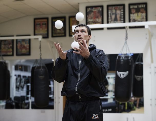 photos by Mark Robinson / © boxingscene.com