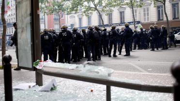 (c) Reuters