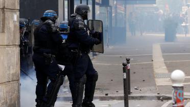 (c) Reuters