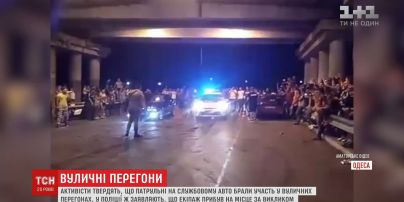 Активисты заявляют, что патрульные на служебной машине приняли участие в одесских уличных гонках